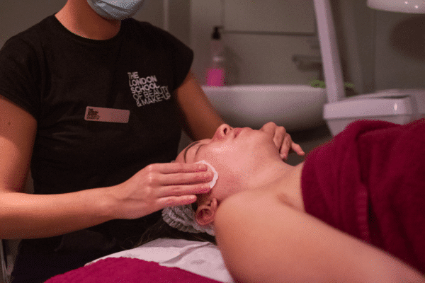 Facial 01